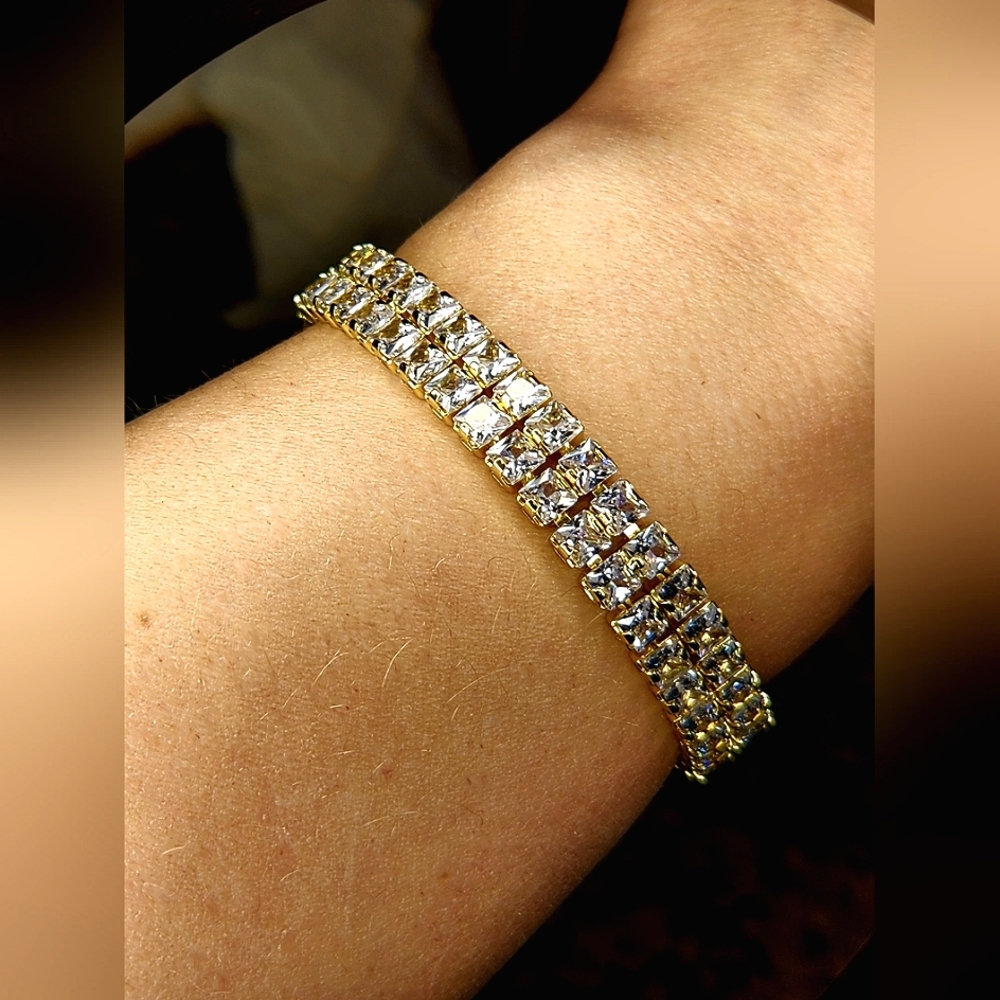 Top Quality Handmade Braslet. Pave 2 Row Square Cubic  Zirconia. Golden color.